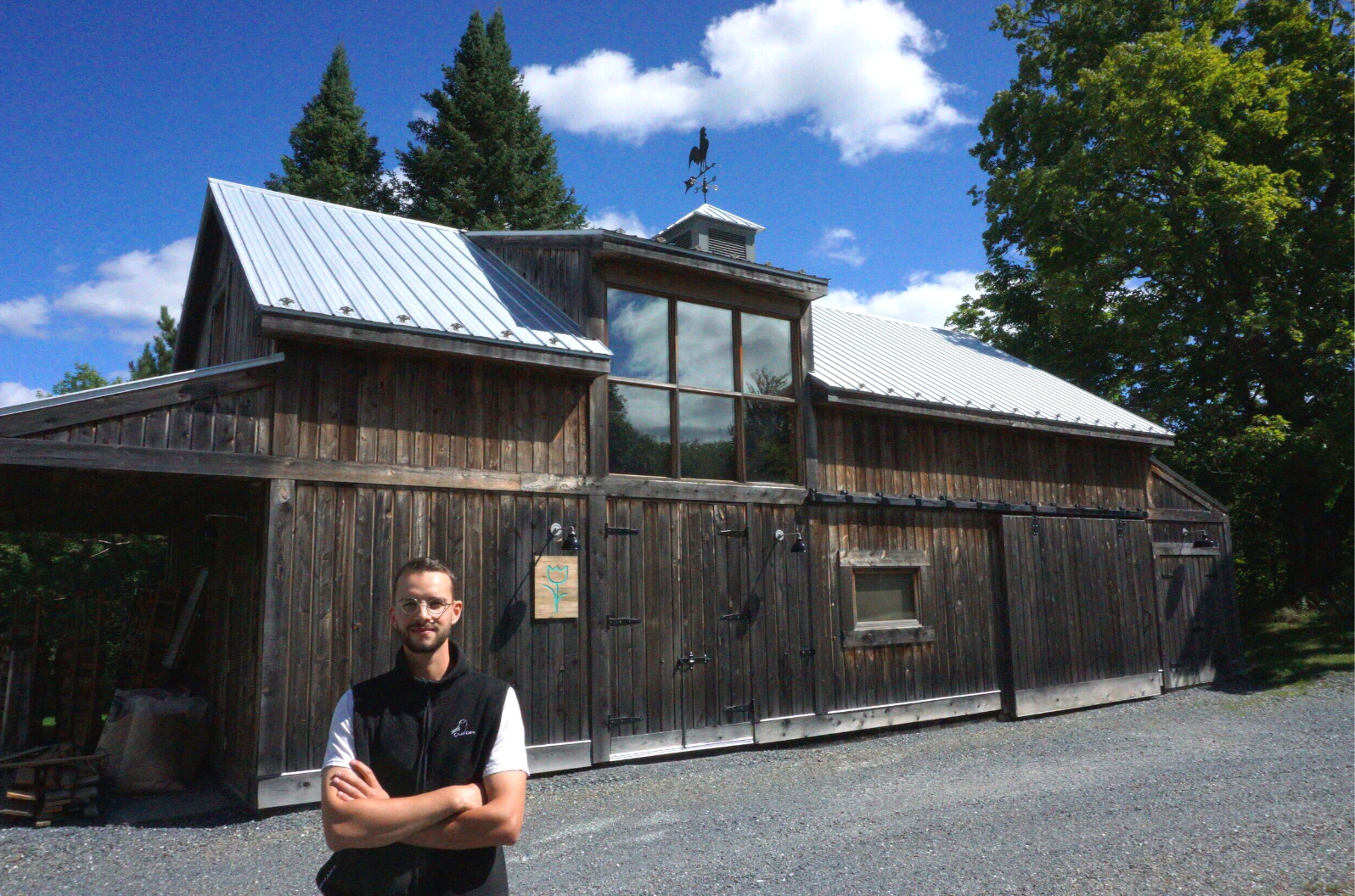 Grange barn Pruche hemlock woodwork furniture maker fine woodworking ébénisterie ébéniste meuble